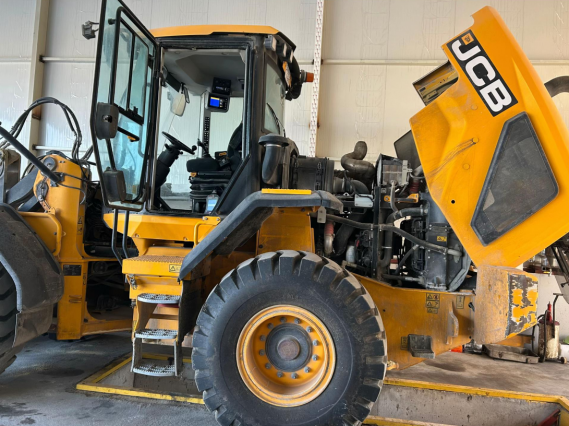 JCB
